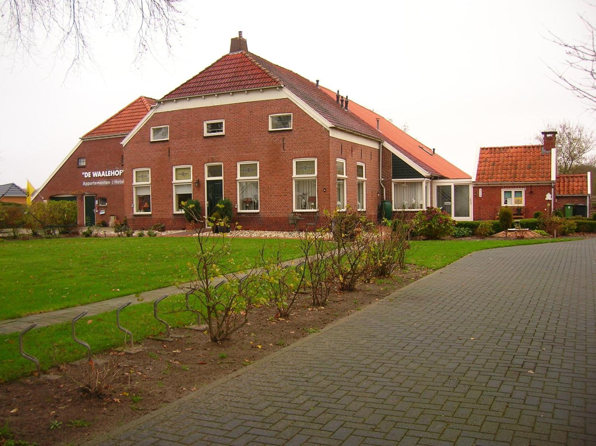 Hotel De Waalehof Jipsinghuizen Exterior photo